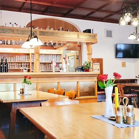 Han/Misafirhane Mittendorfer