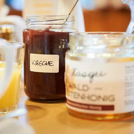 Han/Misafirhane Mittendorfer