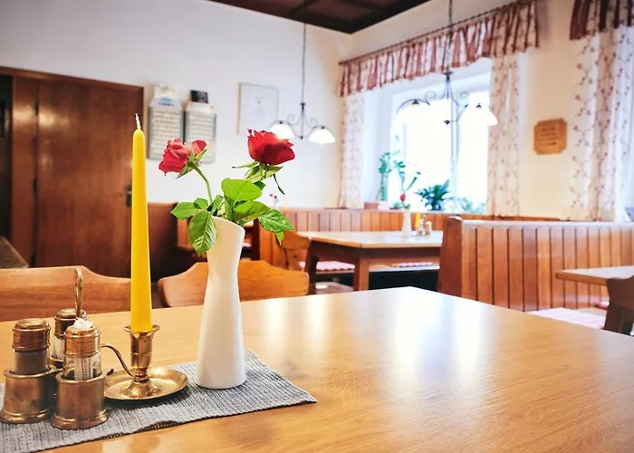 Gasthof Mittendorfer *